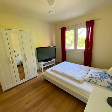 Schoenes Privatzimmer Region Hannover Springe Bagian luar foto